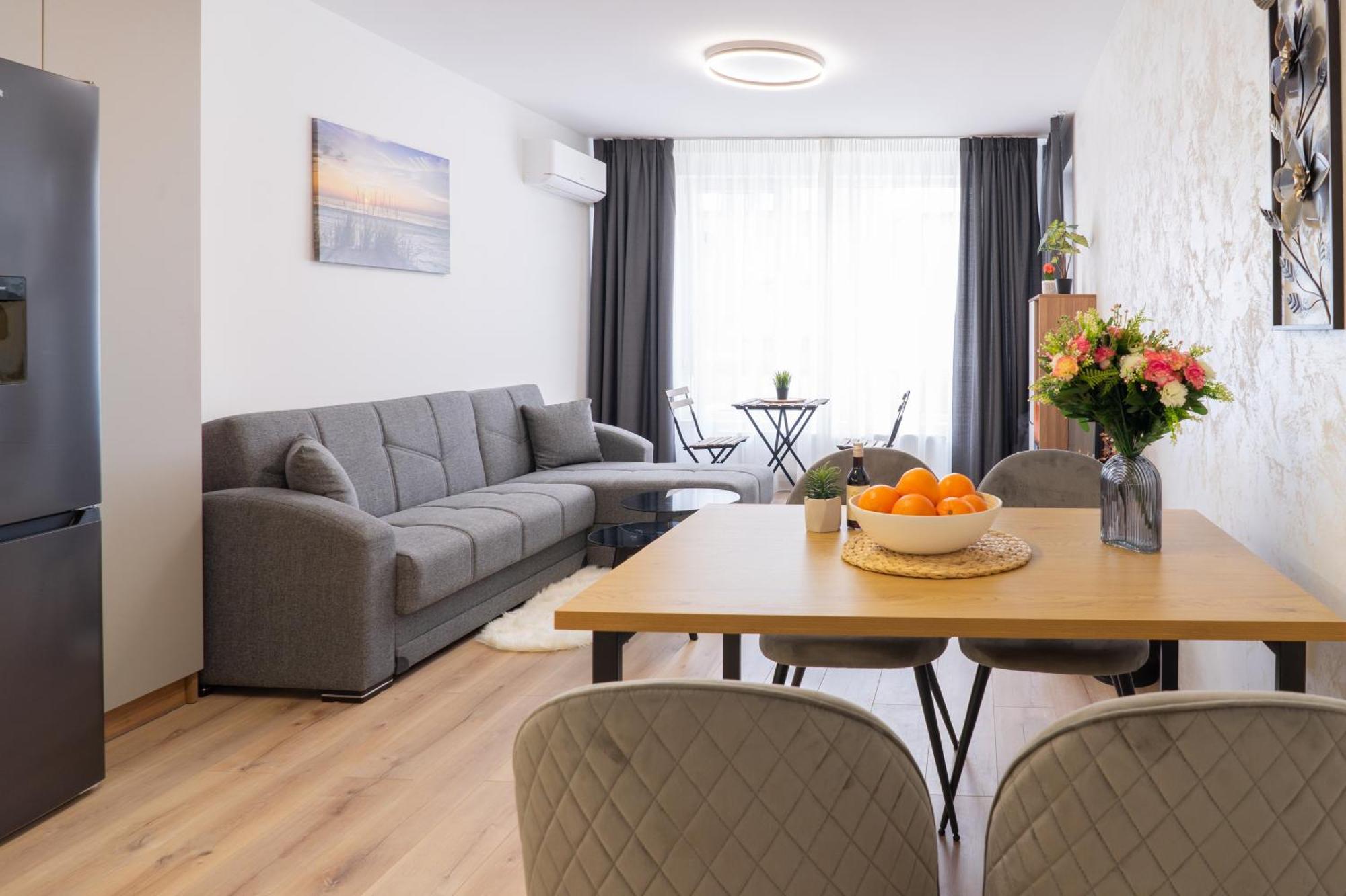 New Modern & Cozy Apartment With Free Parking Varna Extérieur photo