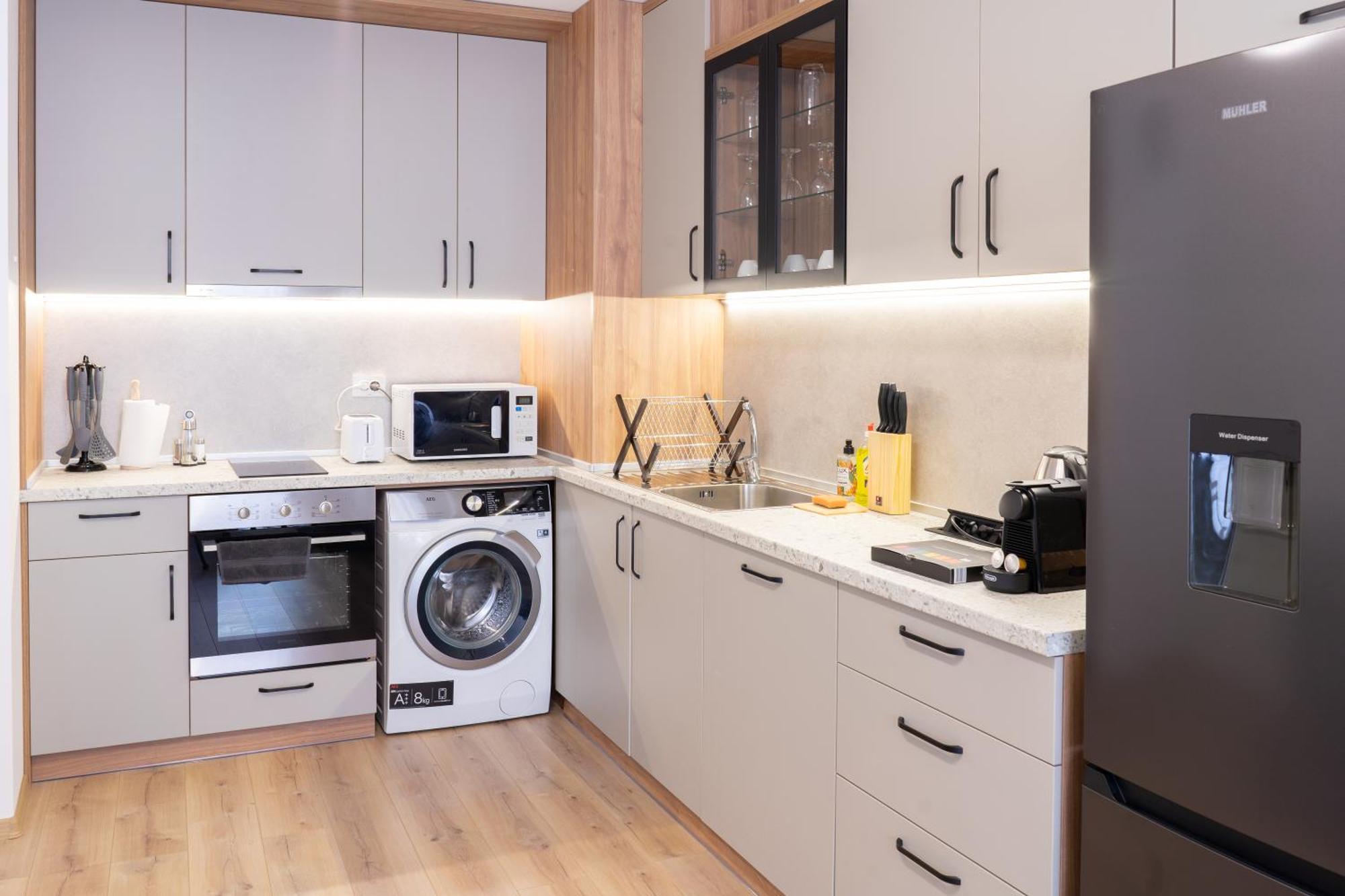 New Modern & Cozy Apartment With Free Parking Varna Extérieur photo